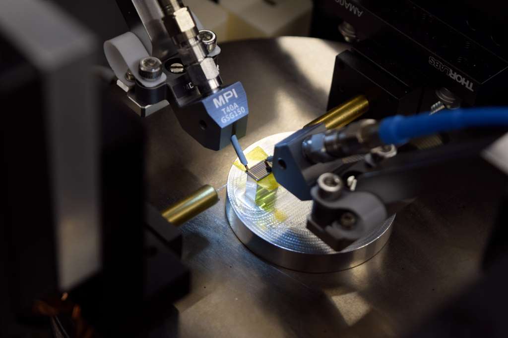 Microwave & Photonics Lab